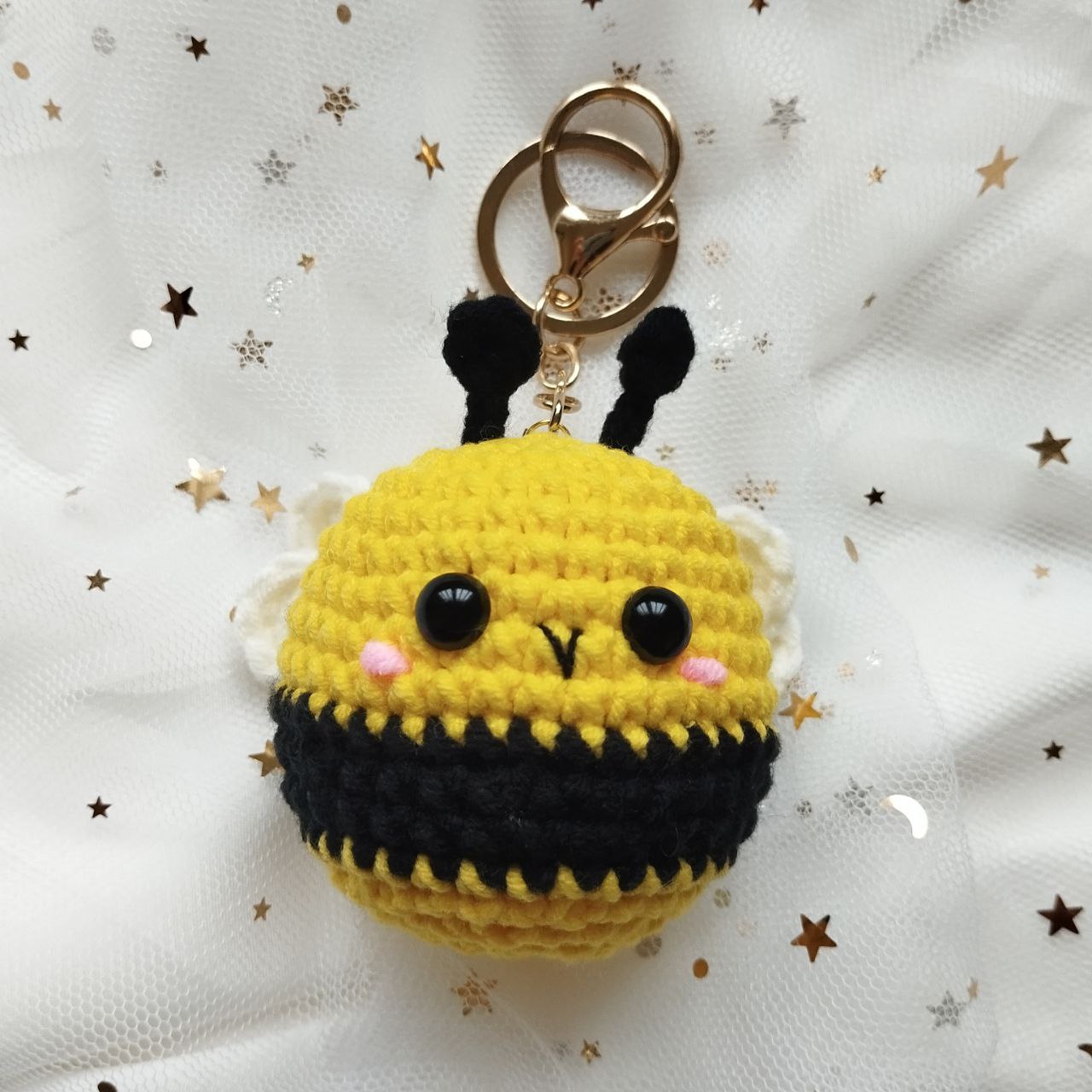 [Crochet] Round Bee Bee Keychain